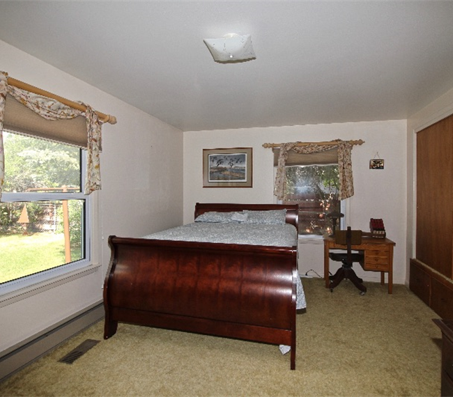 Executive Living, Fully Furnished, Less than 5 Minutes from Hospital and Legacy Senior Living - Photo 9