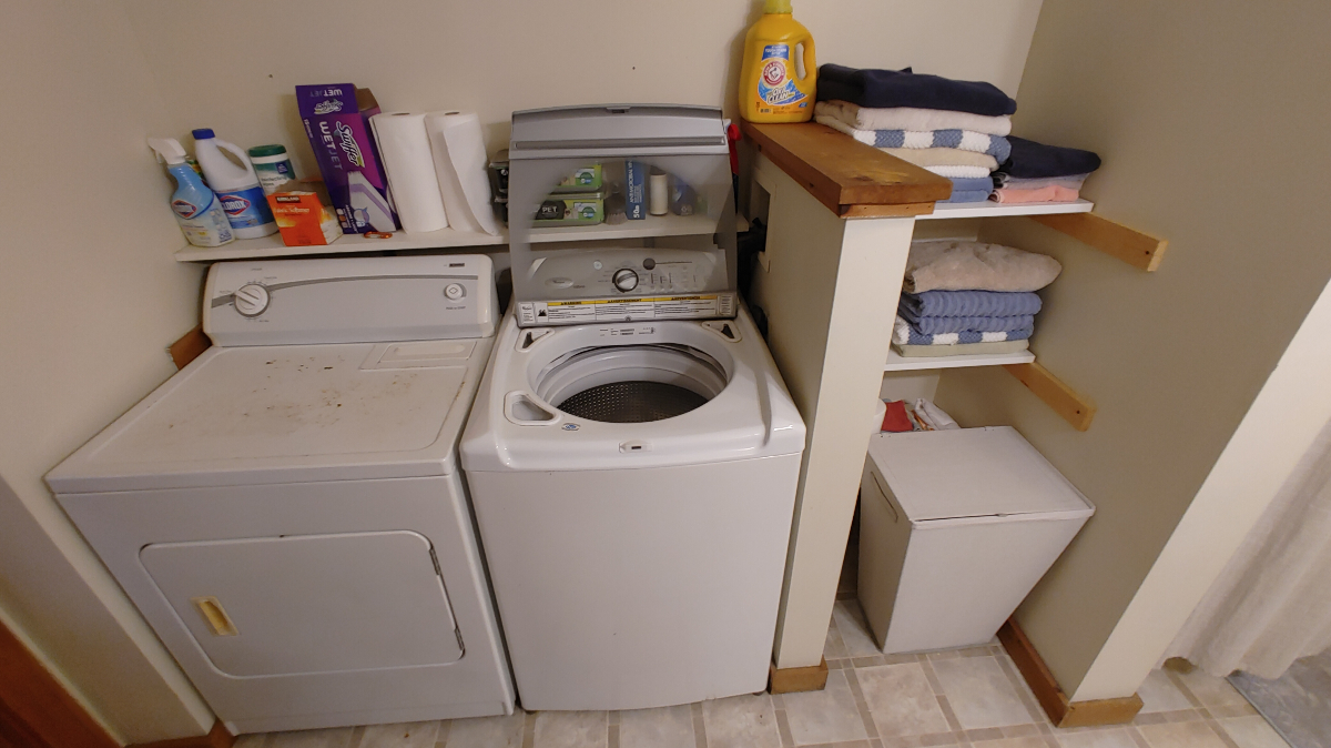 2 Bedrm 1 bath apt. Just 15-20 min from UVMMC.... - Photo 11