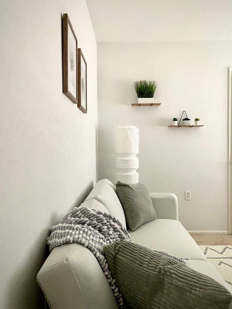 Contemporary House in Converse - Photo 12