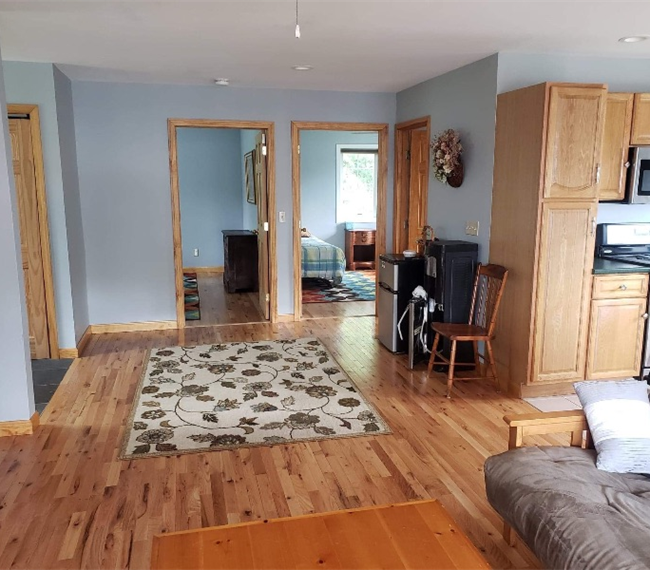 2 bedroom apartment  on Lake Champlain - Photo 3