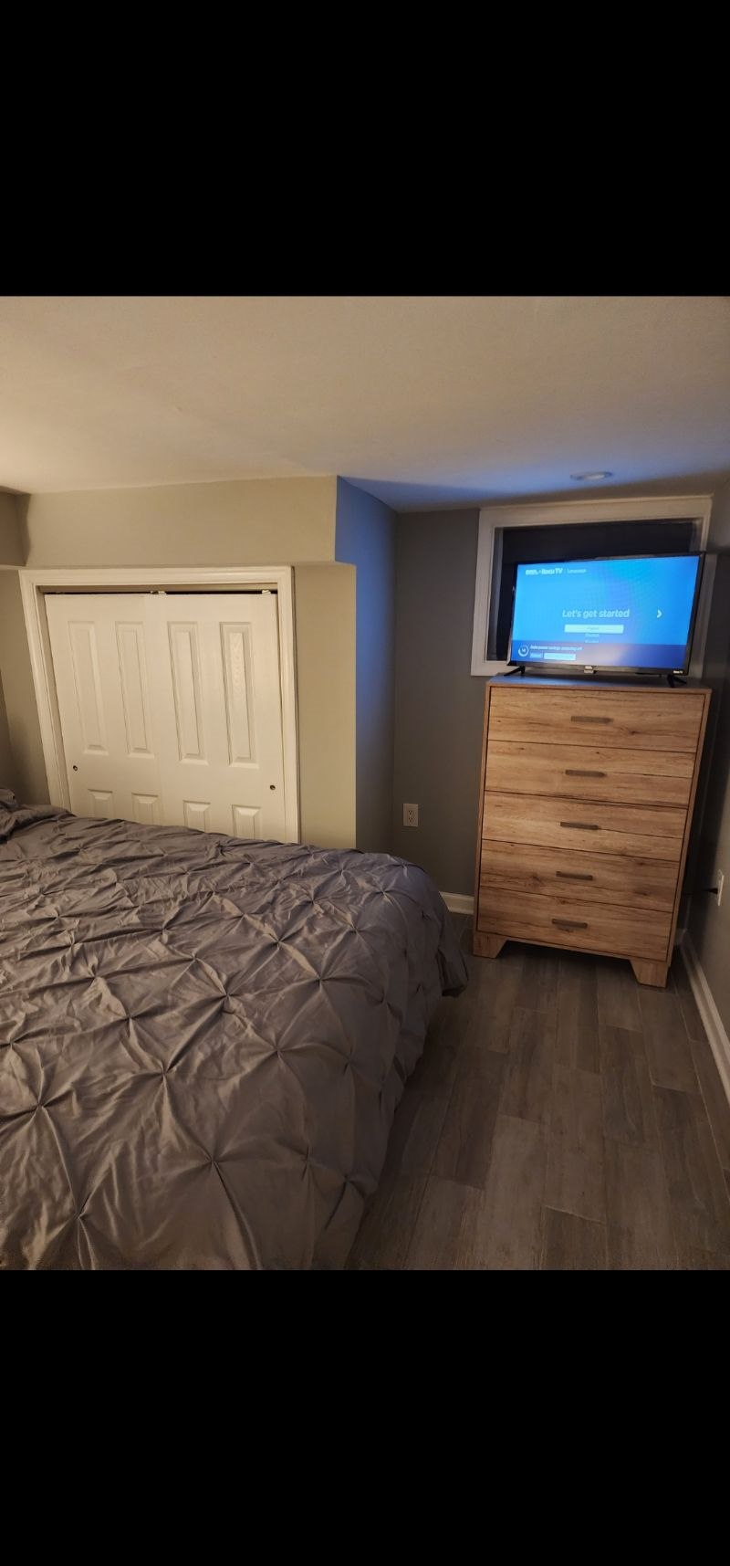Newly renovated 1-bedroom basement apartment - Photo 6