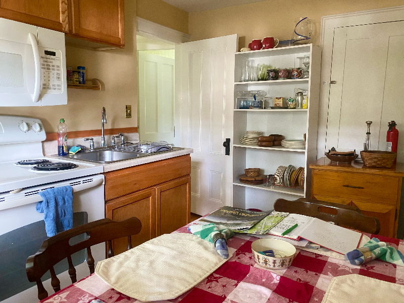 Artful Lodging & Retreats 2nd Floor 3 Bedroom Apt. - Photo 5