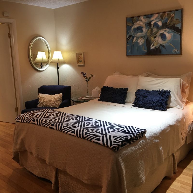 Uptown, Charming Studio 1B, WiFi Parking Wow Local