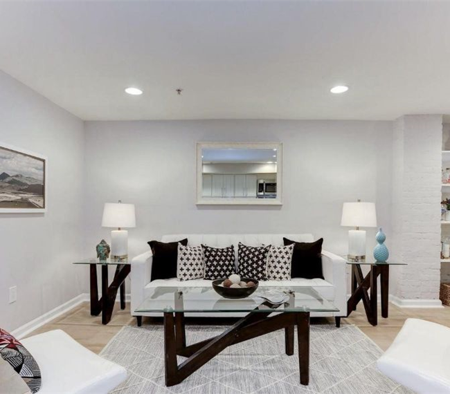 Renovated 2 bed/2 full bath with PRIVATE ENTRANCE, outdoor patio in central DC neighborhood - Photo 4