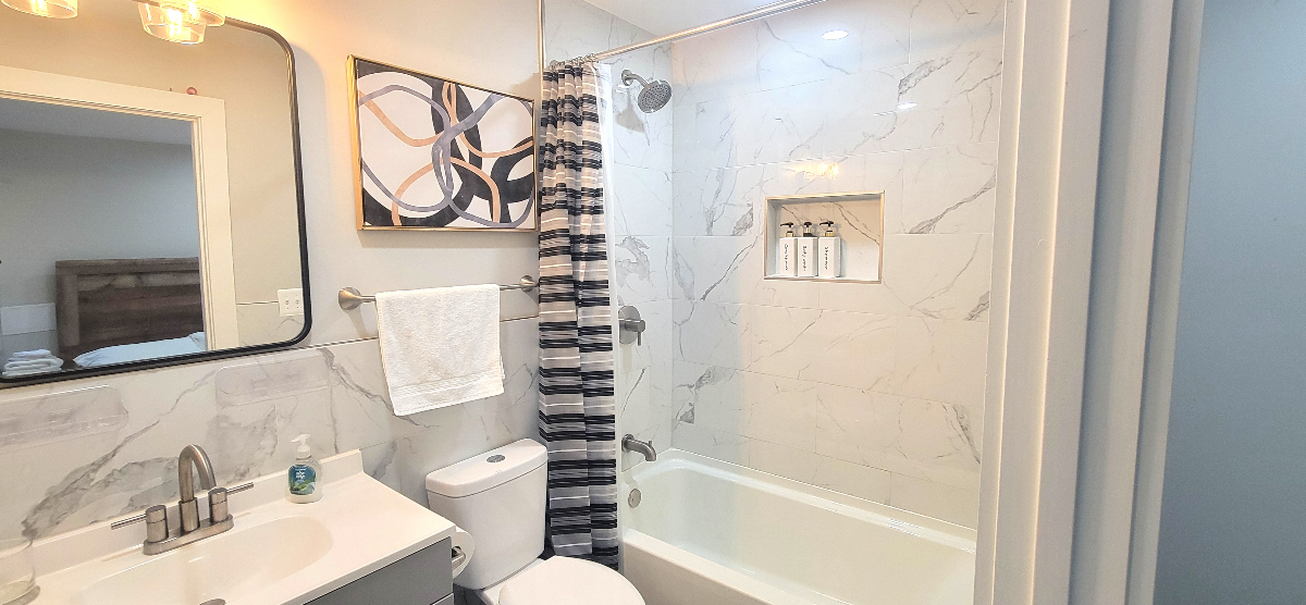 The Suites at Bloomingdale - Photo 2