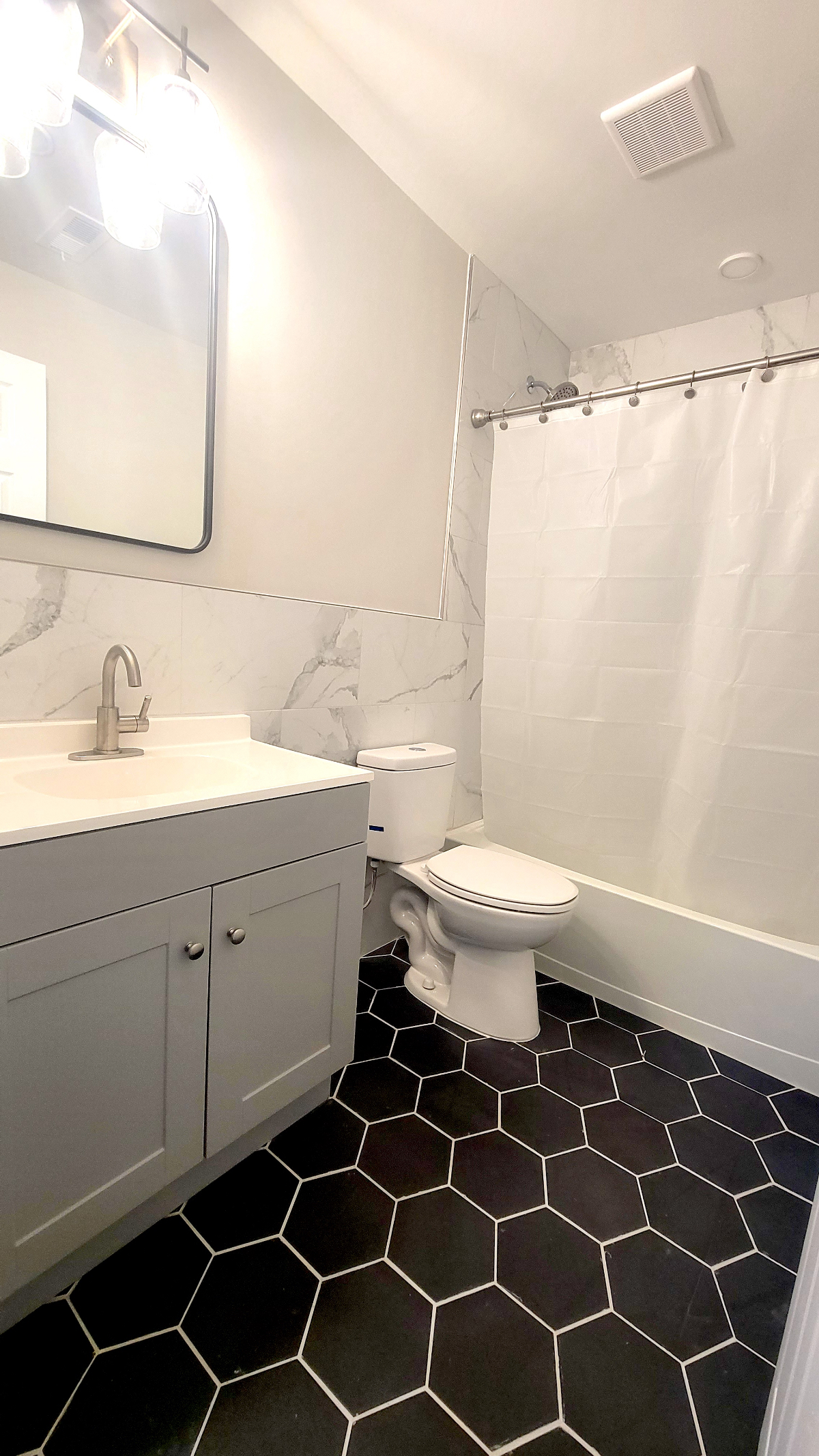 The Suites at  Bloomingdale - Photo 11