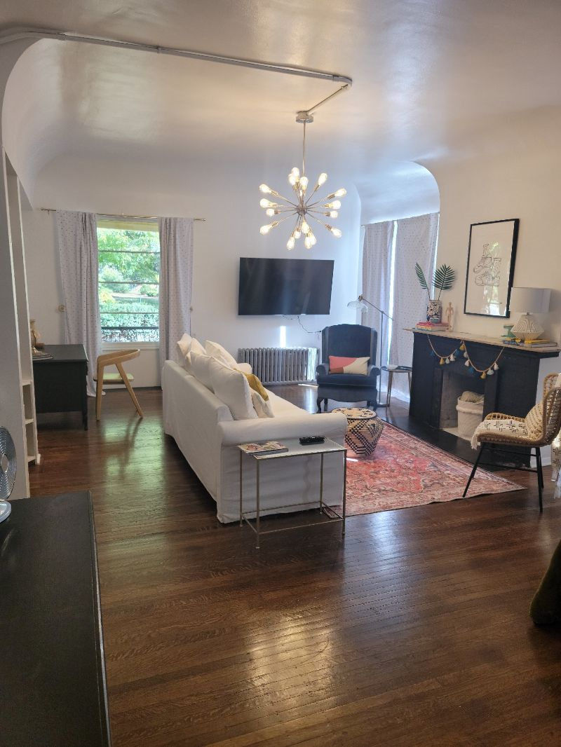 Unit 1- 1st Floor Queen in Historic Old Northside