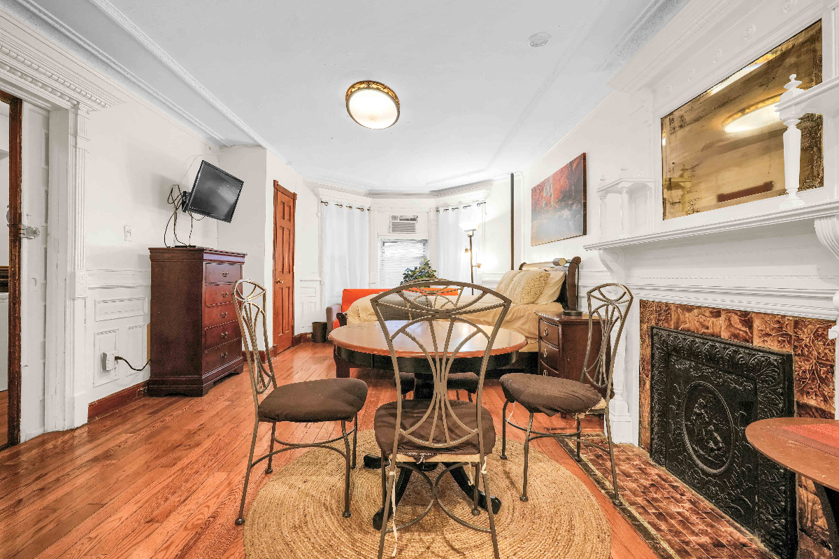 BEAUTIFUL OPEN SPACE STUDIO UNIT 3A - Photo 7