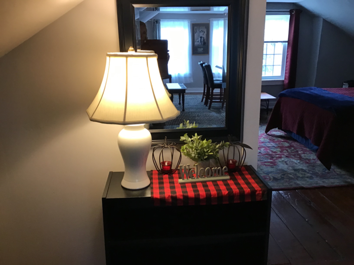 Spacious Apartment in Taftsville Village - Photo 5