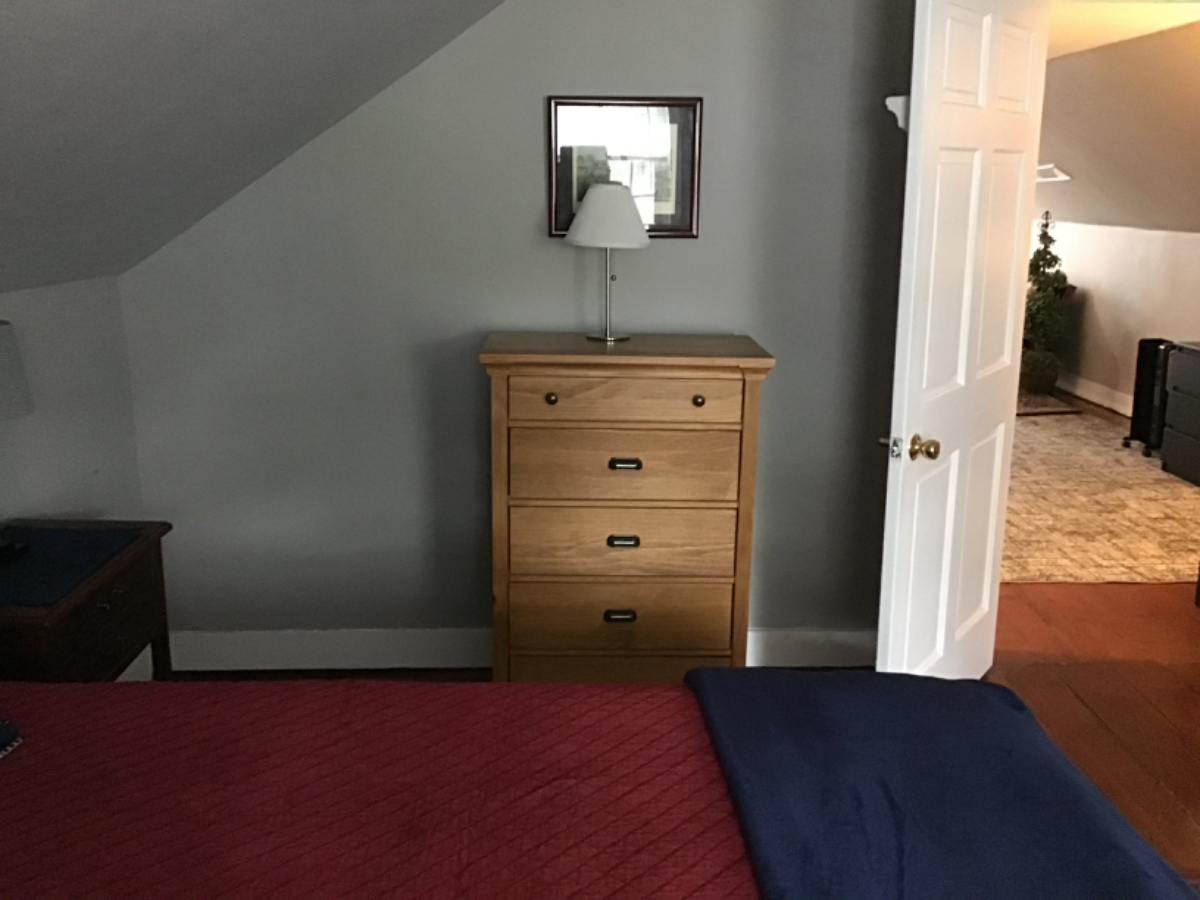 Spacious Apartment in Taftsville Village - Photo 9