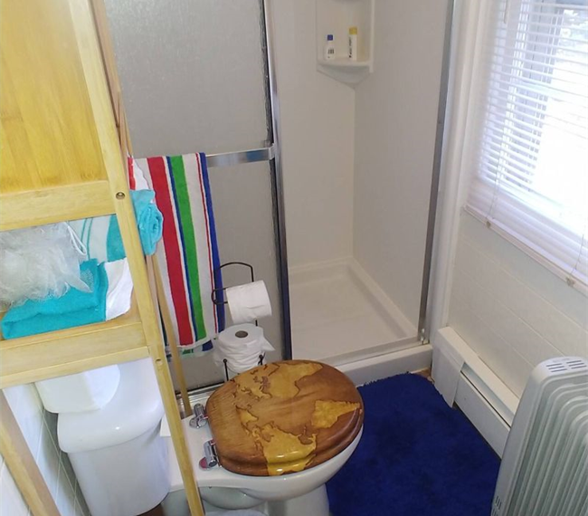 Studio Rooms 3 miles from SUNY Stony Brook, Mather  St Charles mini frig/microwave/coffee pot/WIFI/A - Photo 11