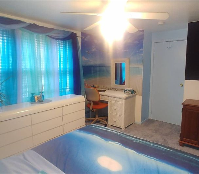 Studio Rooms 3 miles from SUNY Stony Brook, Mather  St Charles mini frig/microwave/coffee pot/WIFI/A - Photo 10