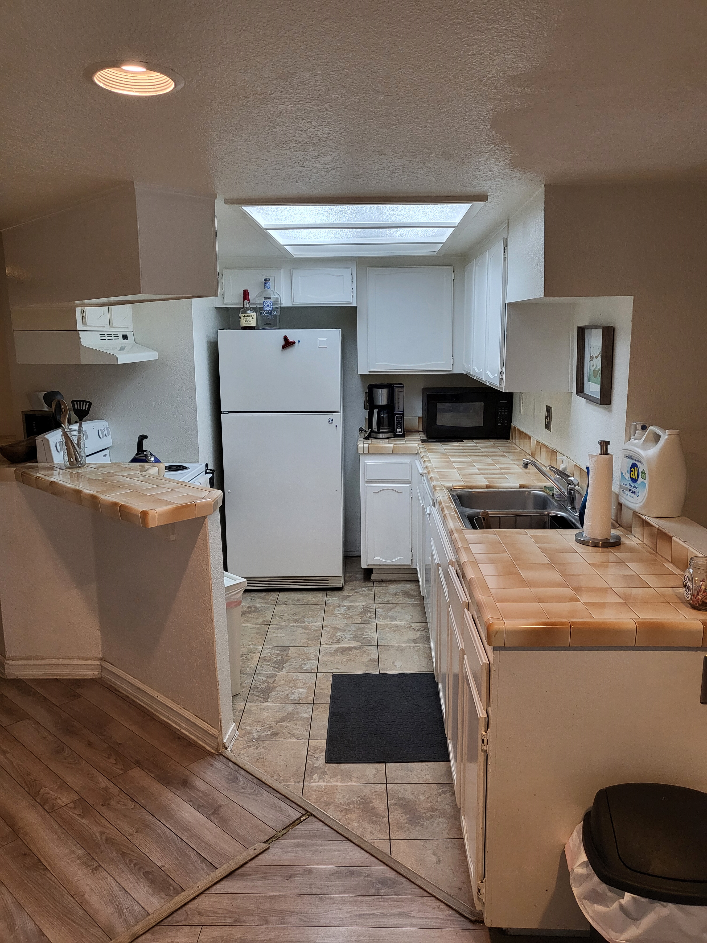 2bd 2ba Ocean Beach Condo - Photo 5