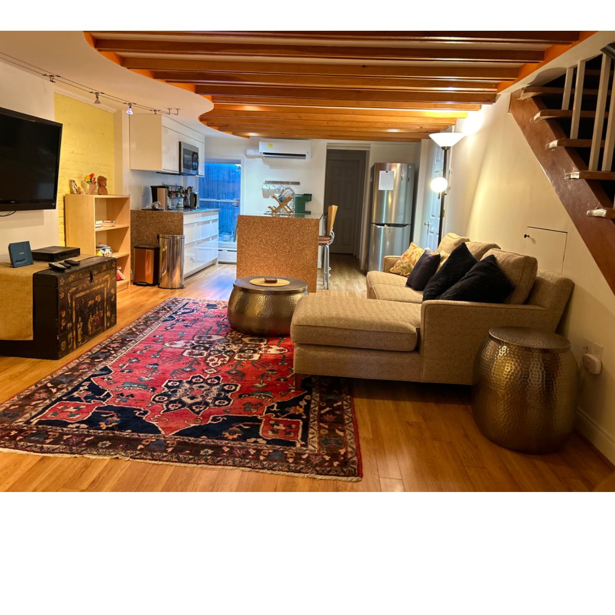 One Bedroom with Home Office 1000 square feet Flat in Adams Morgan. - Photo 1