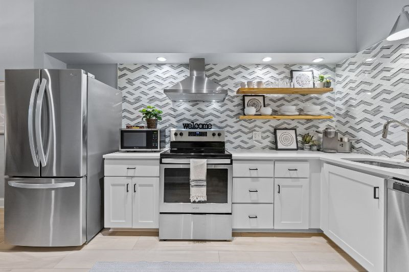  Spacious, newly rehabbed 3 bedroom in trendy...