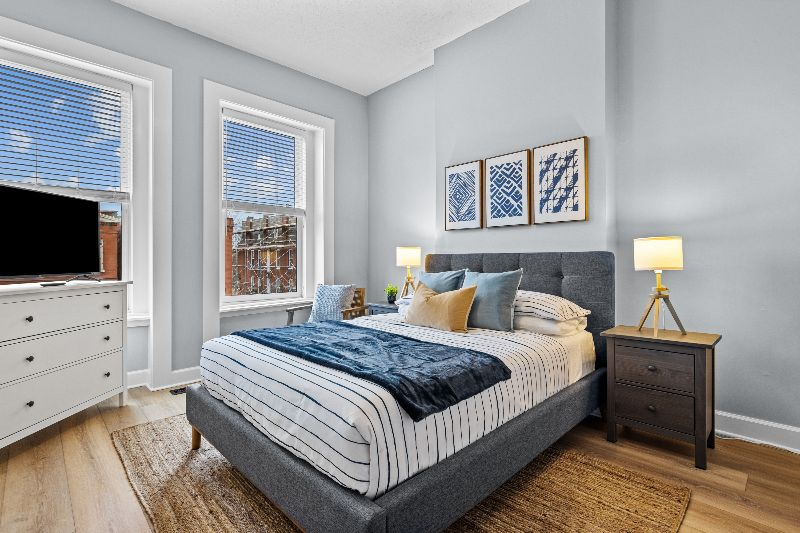 Stunning, Spacious unit close to Hospitals