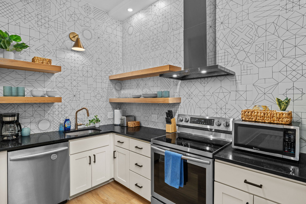 Spacious, stylish, renovated 2 bed 2 bath