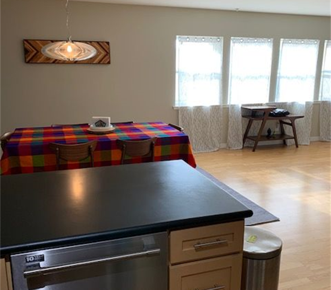 Best SF Location! 100 Walk Score! Large 2 Bed/1 Bath Condo w/ 360 Rooftop - Photo 3