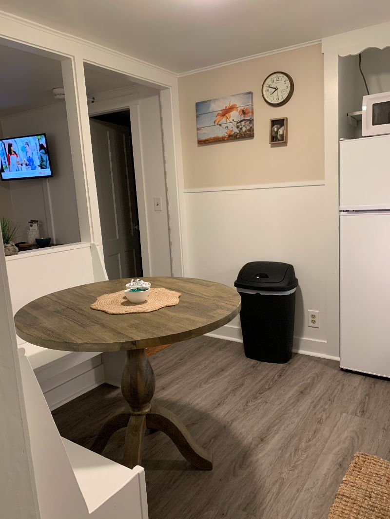 Vermont Cozy 1-bd, Apt 3 - Photo 5