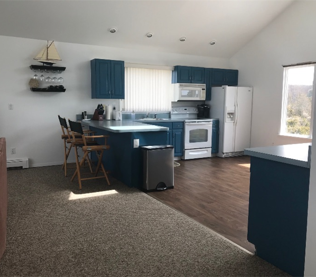 875sf APT-BEACHFRONT HOUSE-Private Ent.-Mt. Sinai - Photo 12