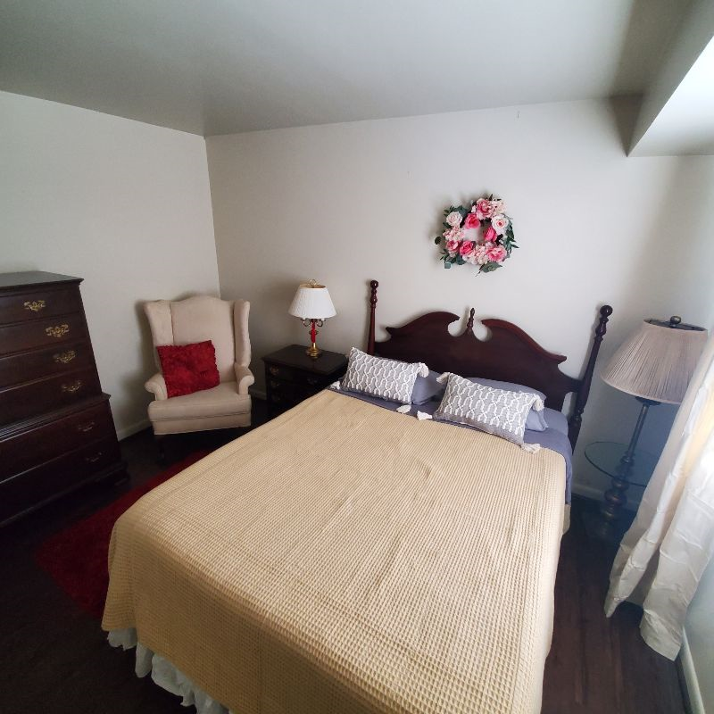 412B Wifi -Smart TV- Free Parking- Turn-Key - Washer/Drier on site - No Pets B5