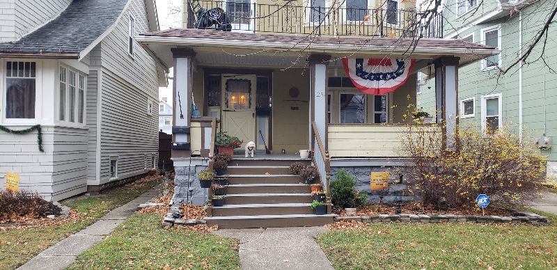 NIfty 2BR Buffalo Flat - Photo 1