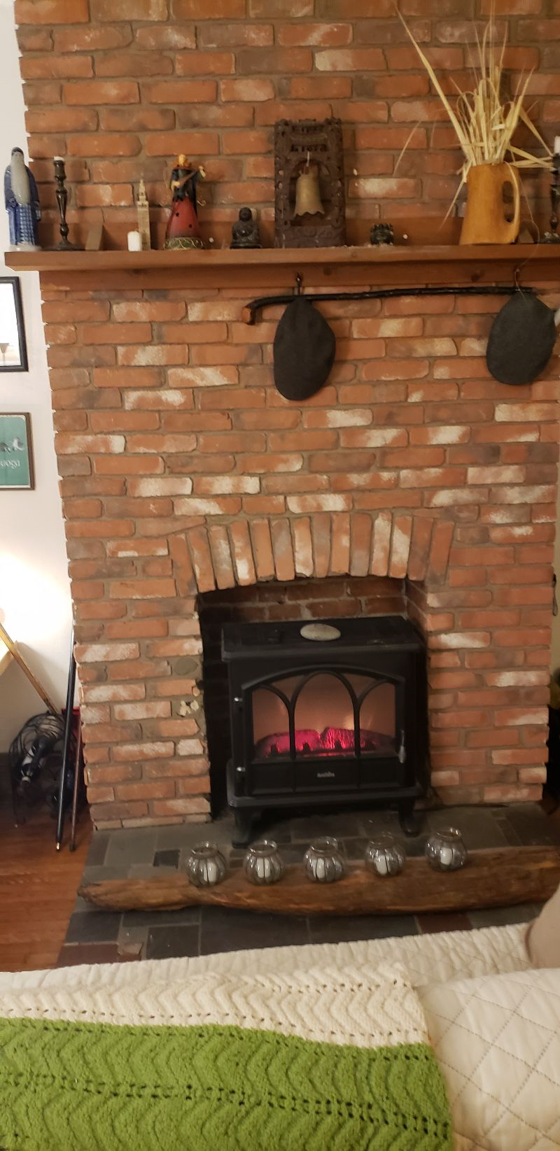 NIfty 2BR Buffalo Flat - Photo 2