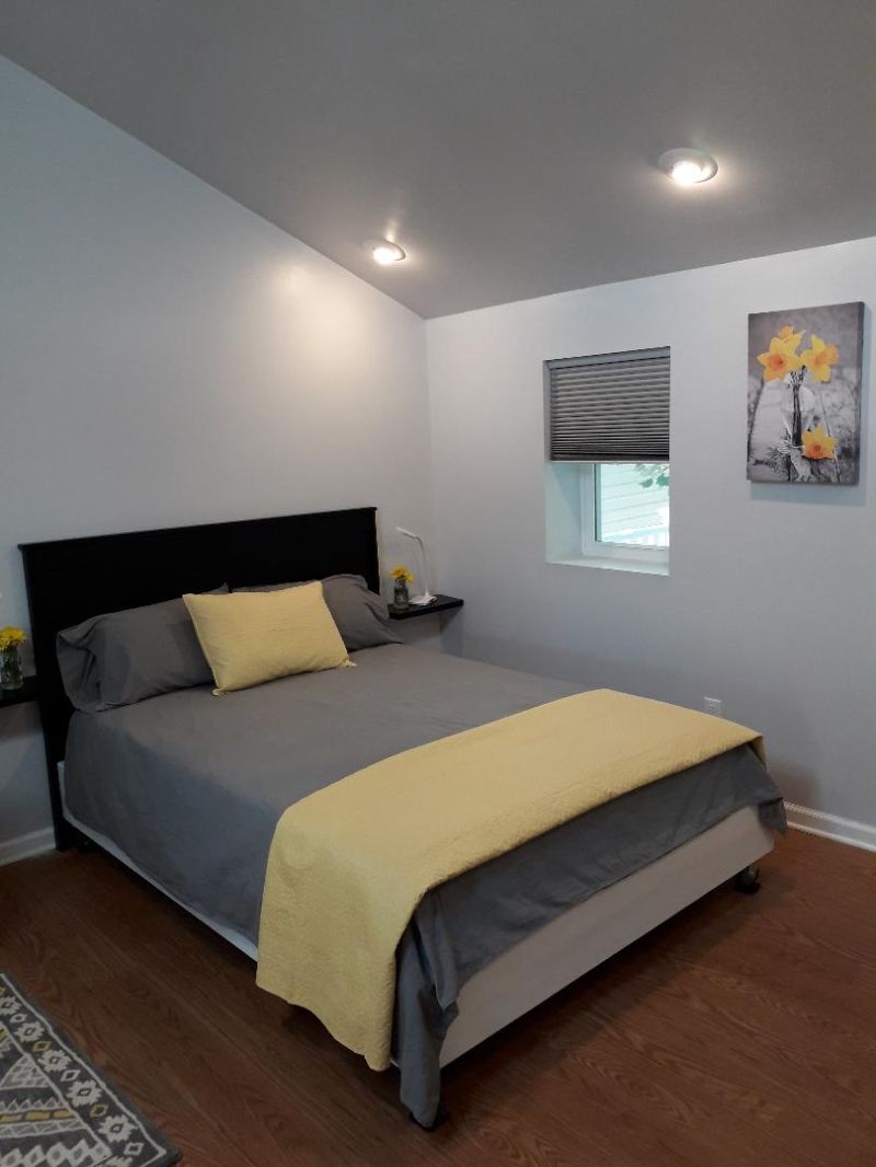 Welcome to Peaceful Poplar Inn - Photo 3