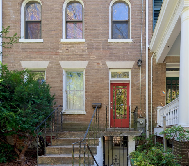 Your Cozy and Quiet Oasis in the City - Photo 7