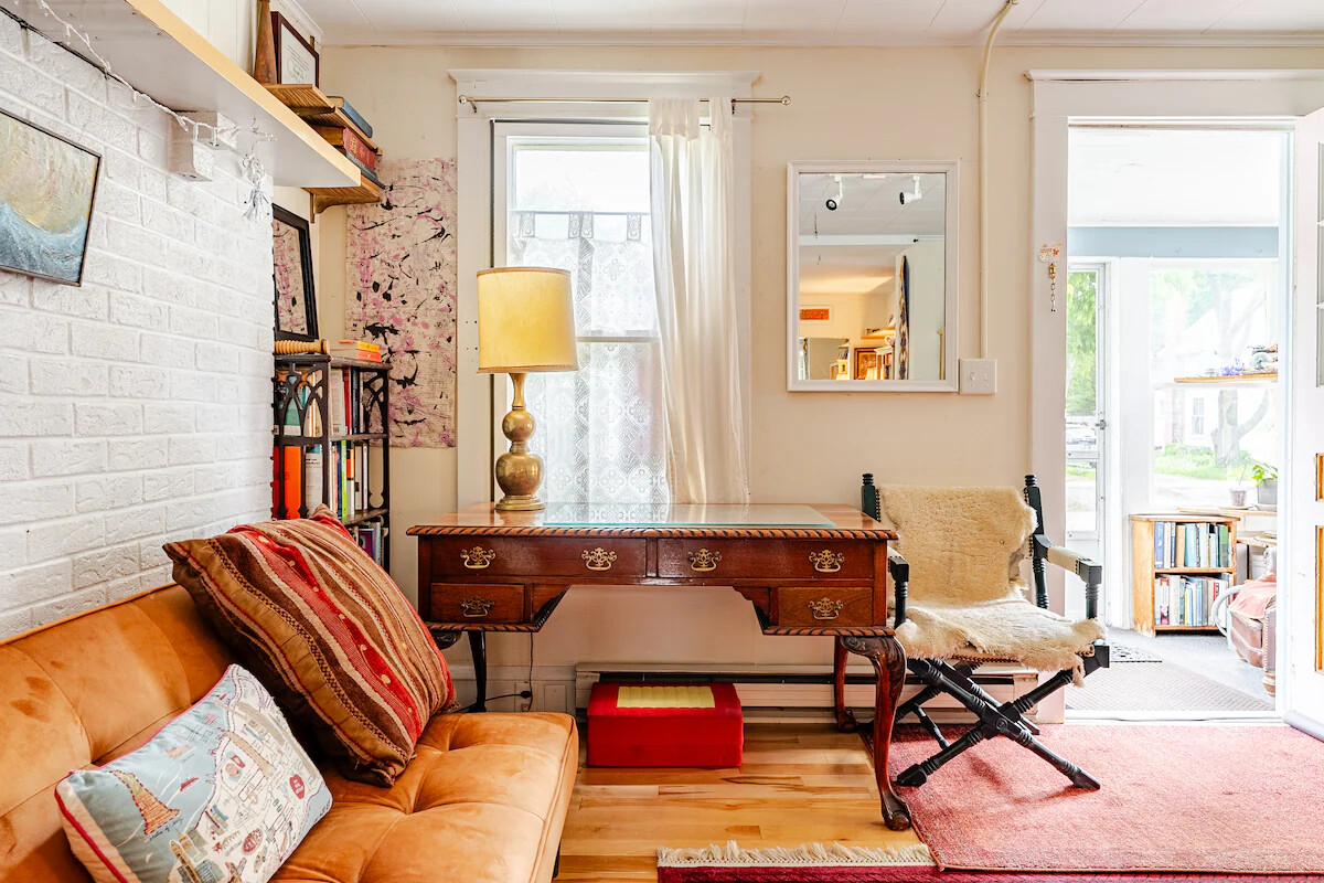 Charming Old North End Bungalow - Photo 10