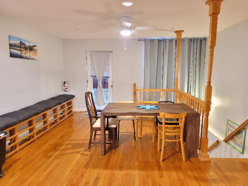 SWEET SPOT, CLOSE TO EVERYTHING, EnSUITE W/D, ENTIRE APT , PRVT ENTRANCE, HUGE OUTDOOR SPA - Photo 2