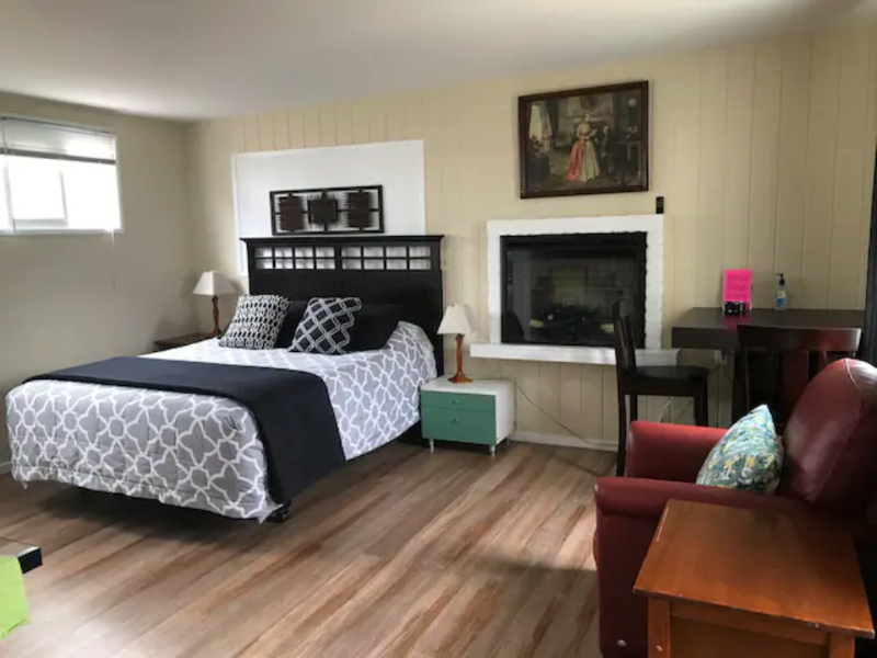 Private Studio with Garden View near...