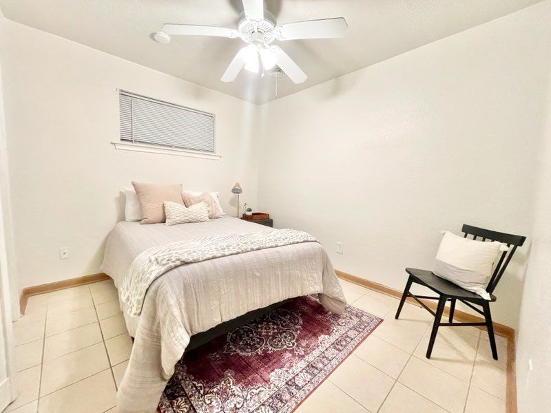 Lovely Charming 3BD Home in a Prized Location - Photo 2