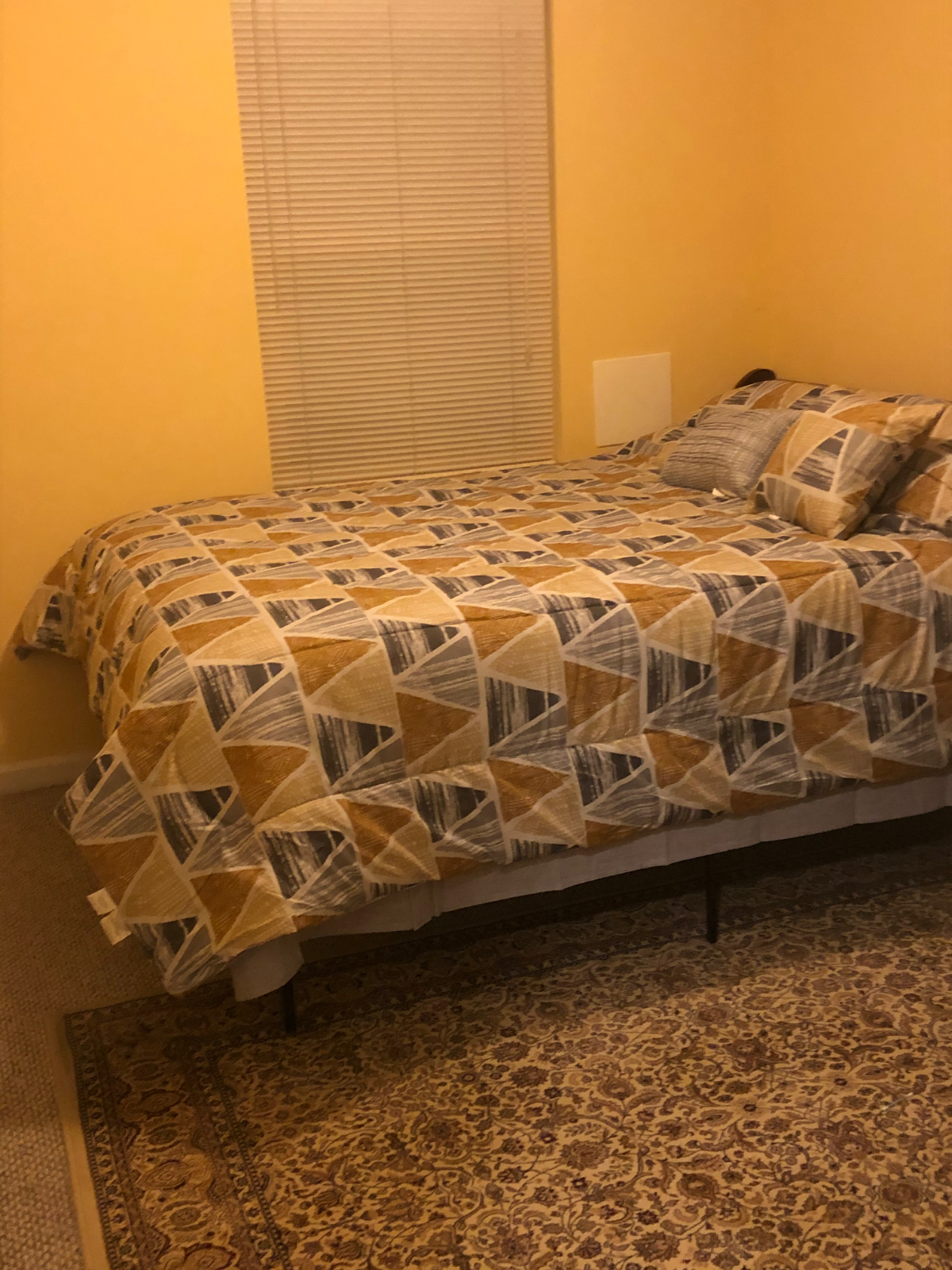 furnished   private room  from a 6b/4b  townhouse - Photo 7