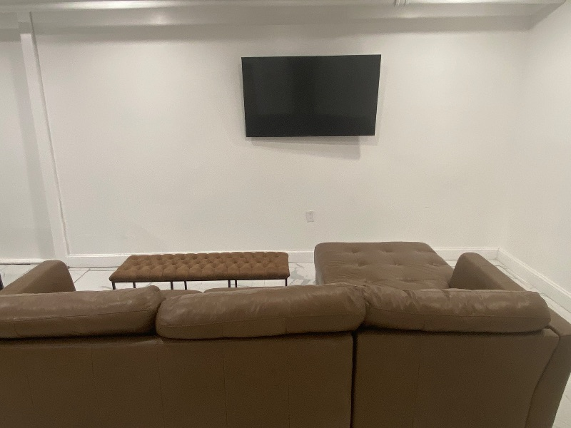Ridgewood 2BR/1BTH in Brownstone - Photo 11