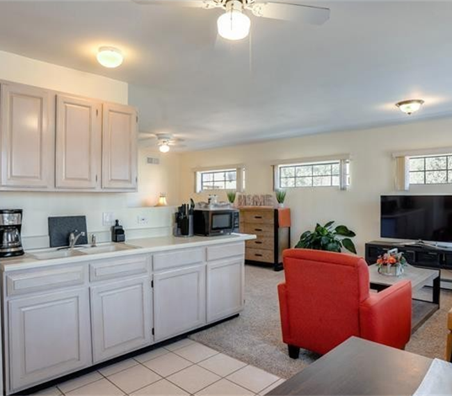 Fully Furnished Studio Apartment near Albuquerque NM - Photo 12