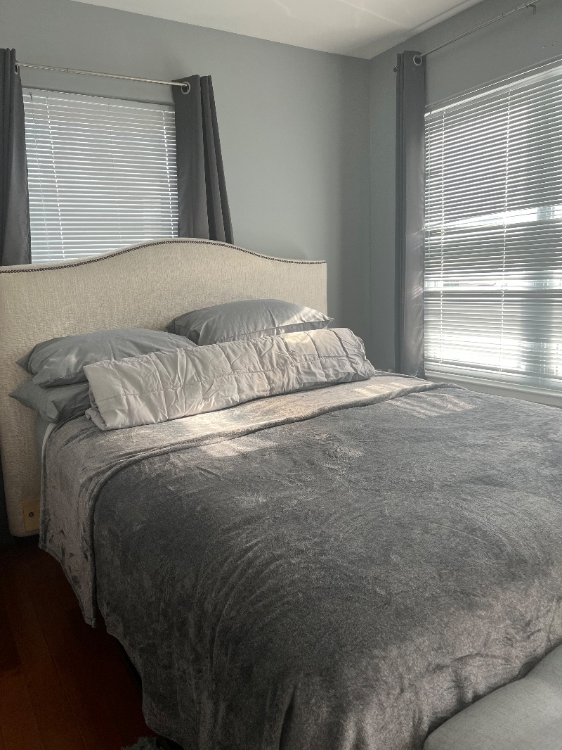 Bedroom 1 in Quiet & Cozy Townhouse - Photo 10