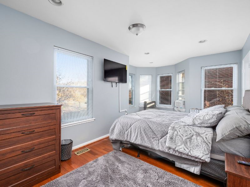 Bedroom 1 in Quiet & Cozy Townhouse - Photo 3