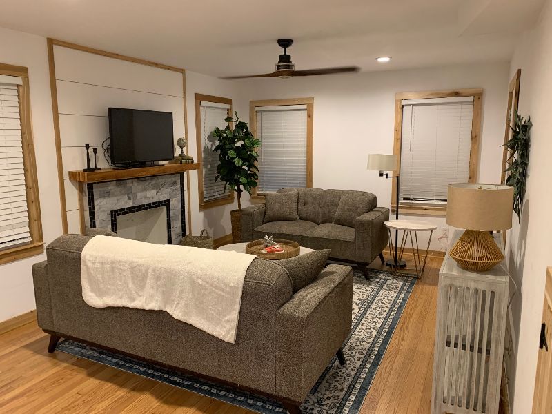 8101 Down Remodeled 2 Bedroom Apartment 1 block from OU. 8101