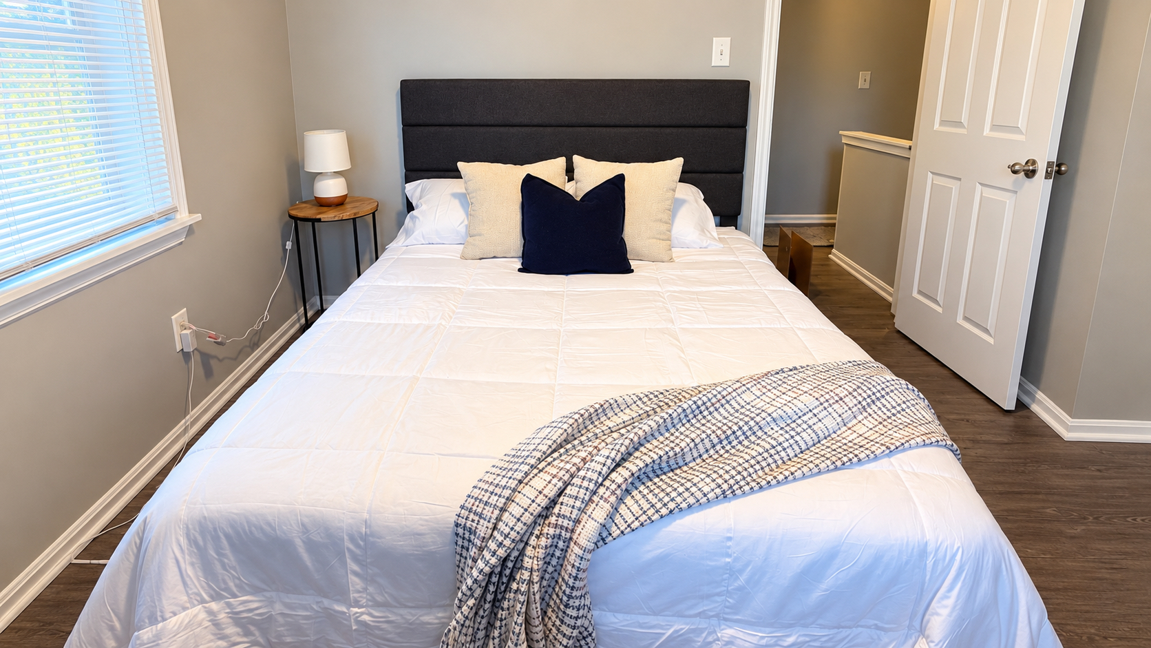 Modern 2 Queen Size Bedroom in DC w/Free Parking - Photo 5