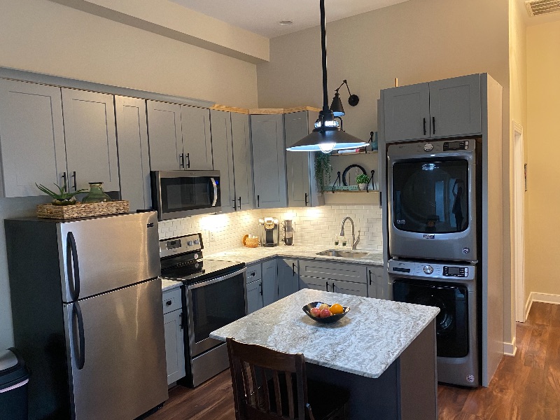 Suburban Apartment Home away from Home