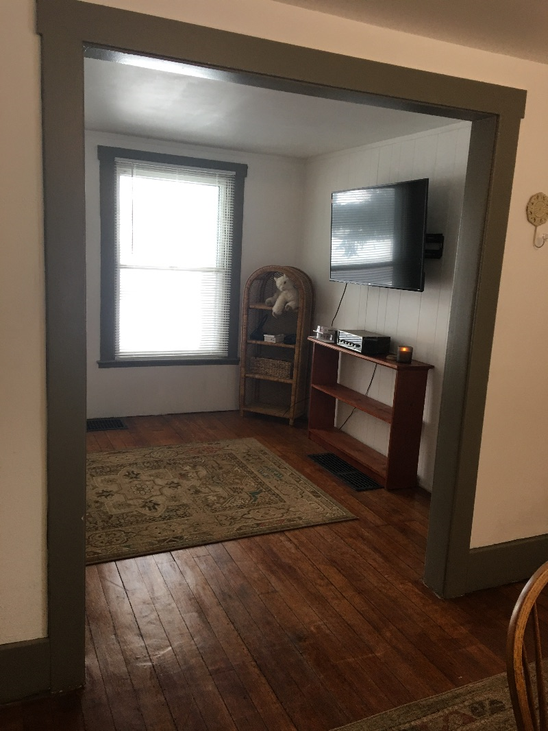 Three Bedroom Home with Park-like yard and off road parking - Photo 3