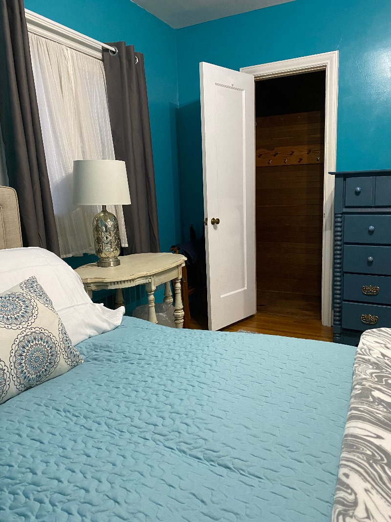 Quiet Room near hospital, downtown and parks - Photo 2