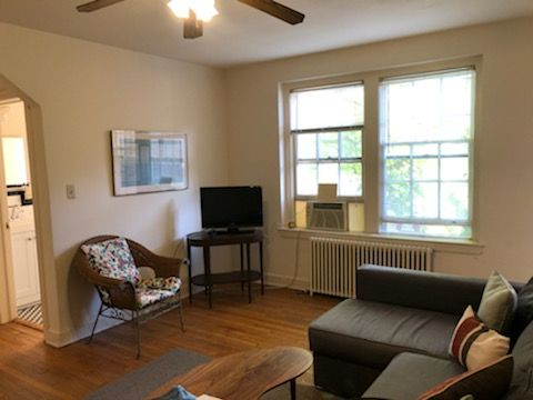 Fully furnished Adams Morgan one bedroom apt - Photo 6