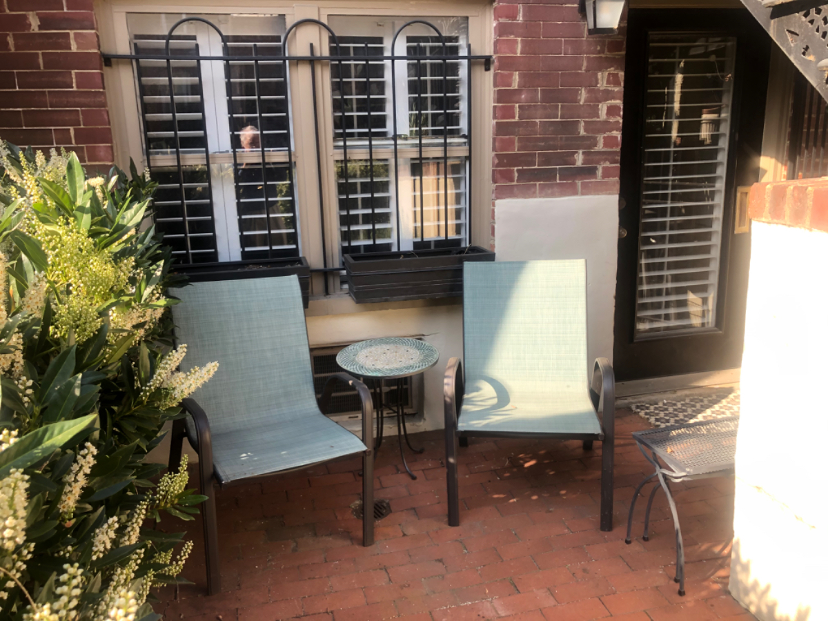 Fully furnished Adams Morgan one bedroom apt - Photo 2