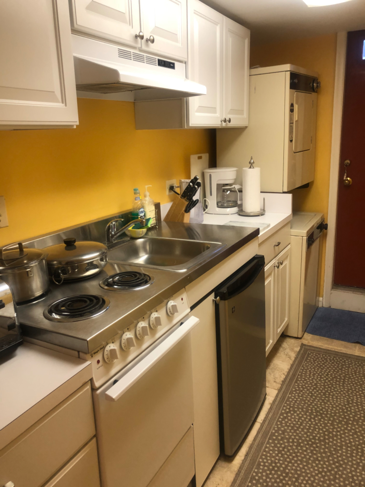 Fully furnished Adams Morgan one bedroom apt - Photo 3