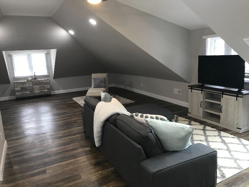 Spacious modern apartment