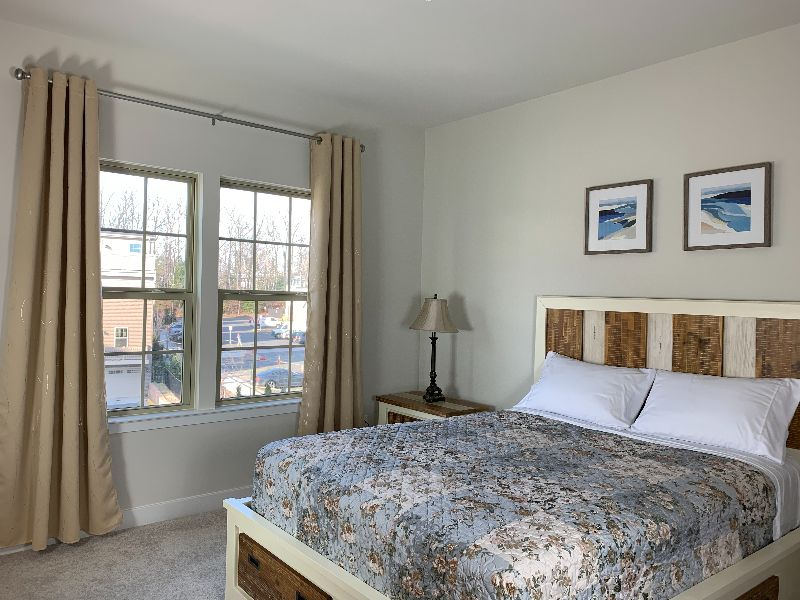 Master Suite, near Inova Fairfax Hospital