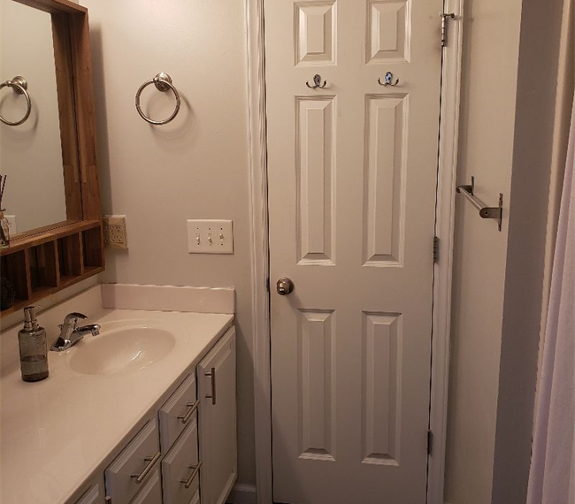 Private room just minutes from ECU Health Medical Center