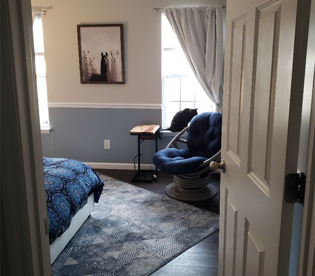 Private room just minutes from ECU Health Medical Center - Photo 10
